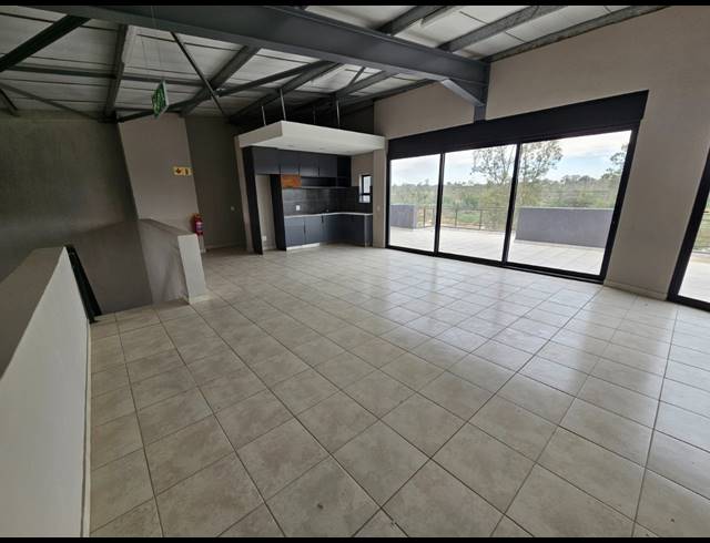 227M² WAREHOUSE FOR SALE IN MOREHILL